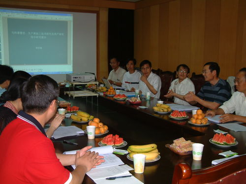 四川省農(nóng)業(yè)科學(xué)院馬鈴薯繁育和加工技術(shù)研究及產(chǎn)業(yè)化開(kāi)發(fā)項(xiàng)目成果通過(guò)技術(shù)鑒定